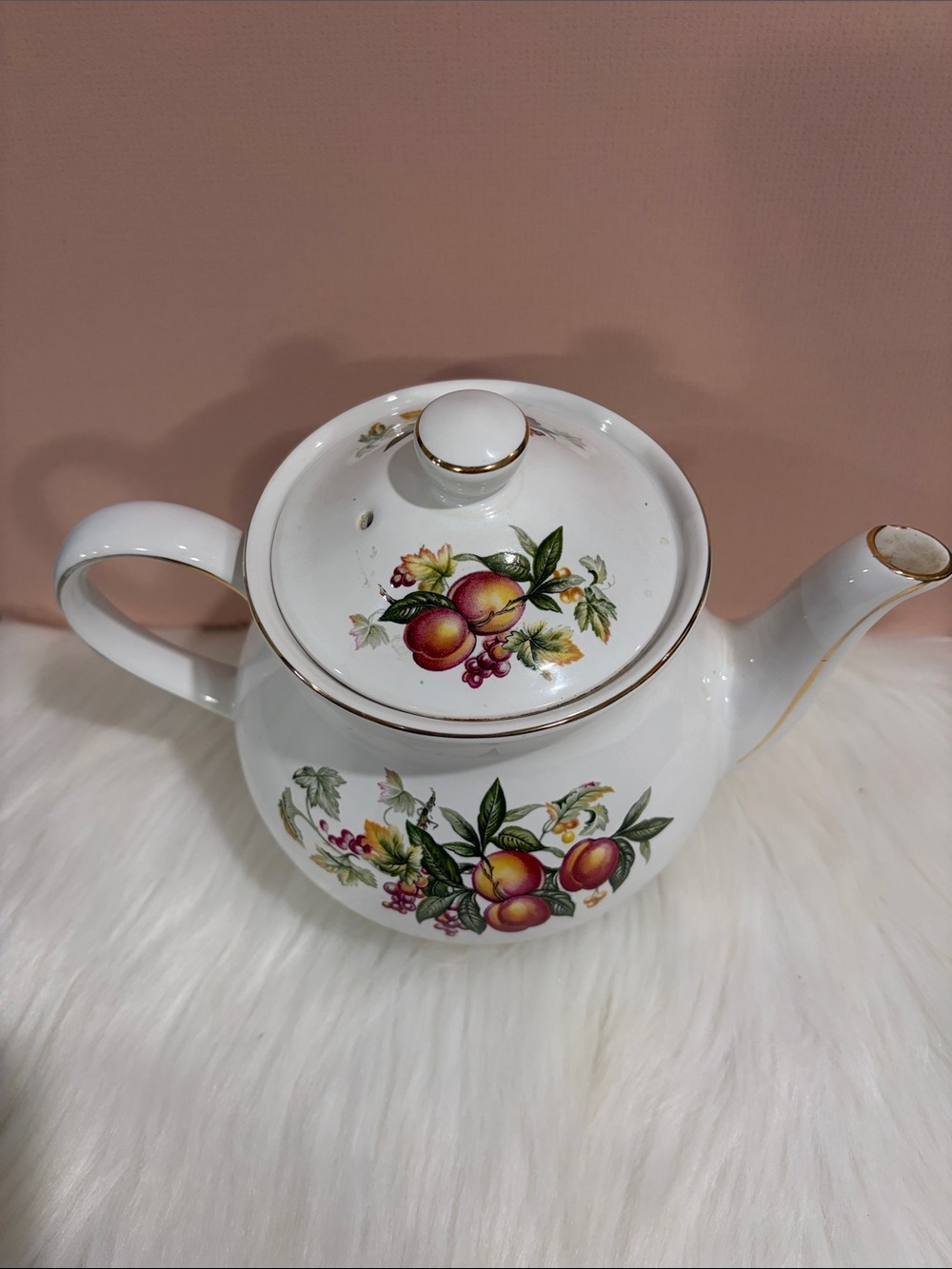 Sadler Classic White Porcelain Teapot with Fruit Motif - Picture 3 of 10